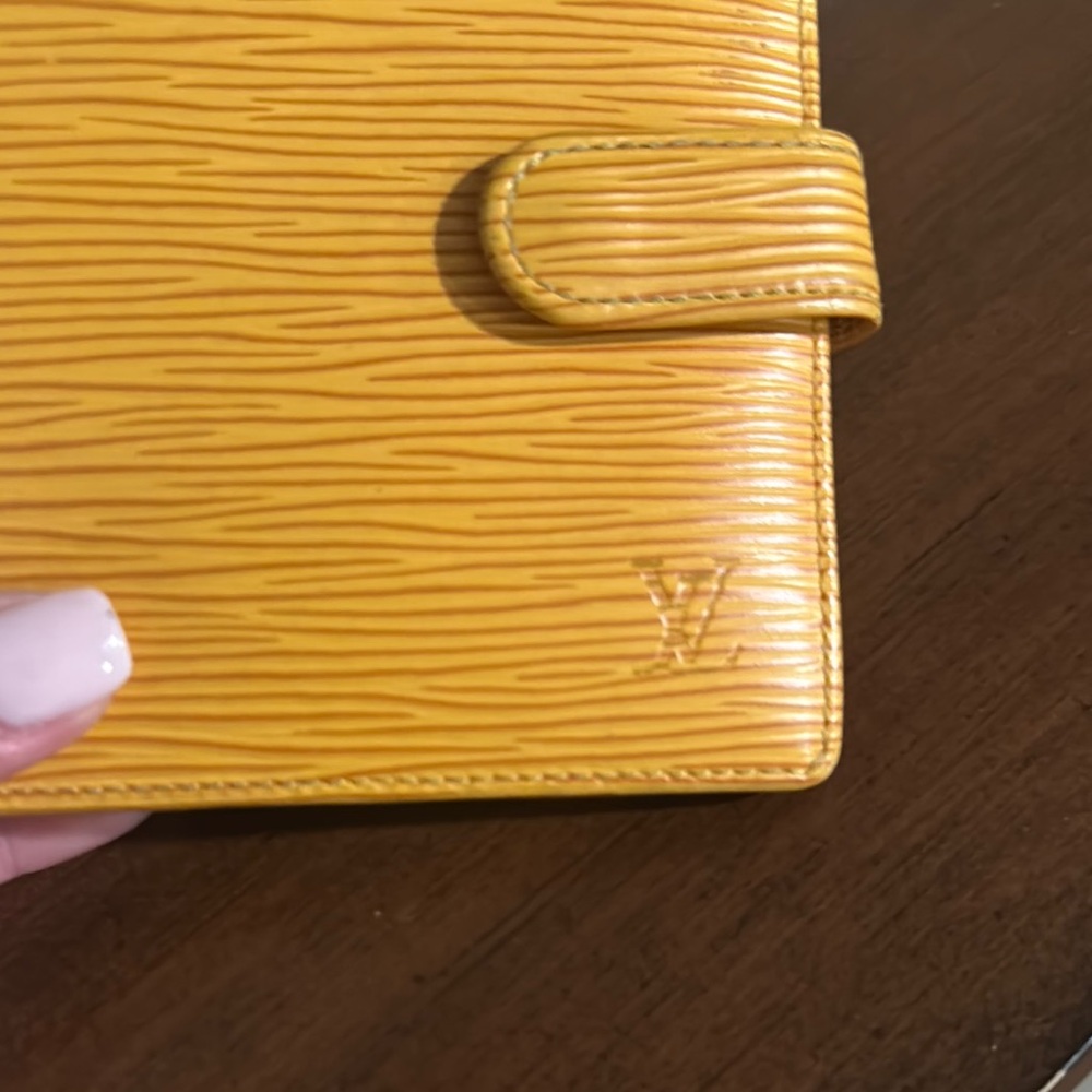 Louis Vuitton Yellow Epi Wallet - Picture 3 of 11